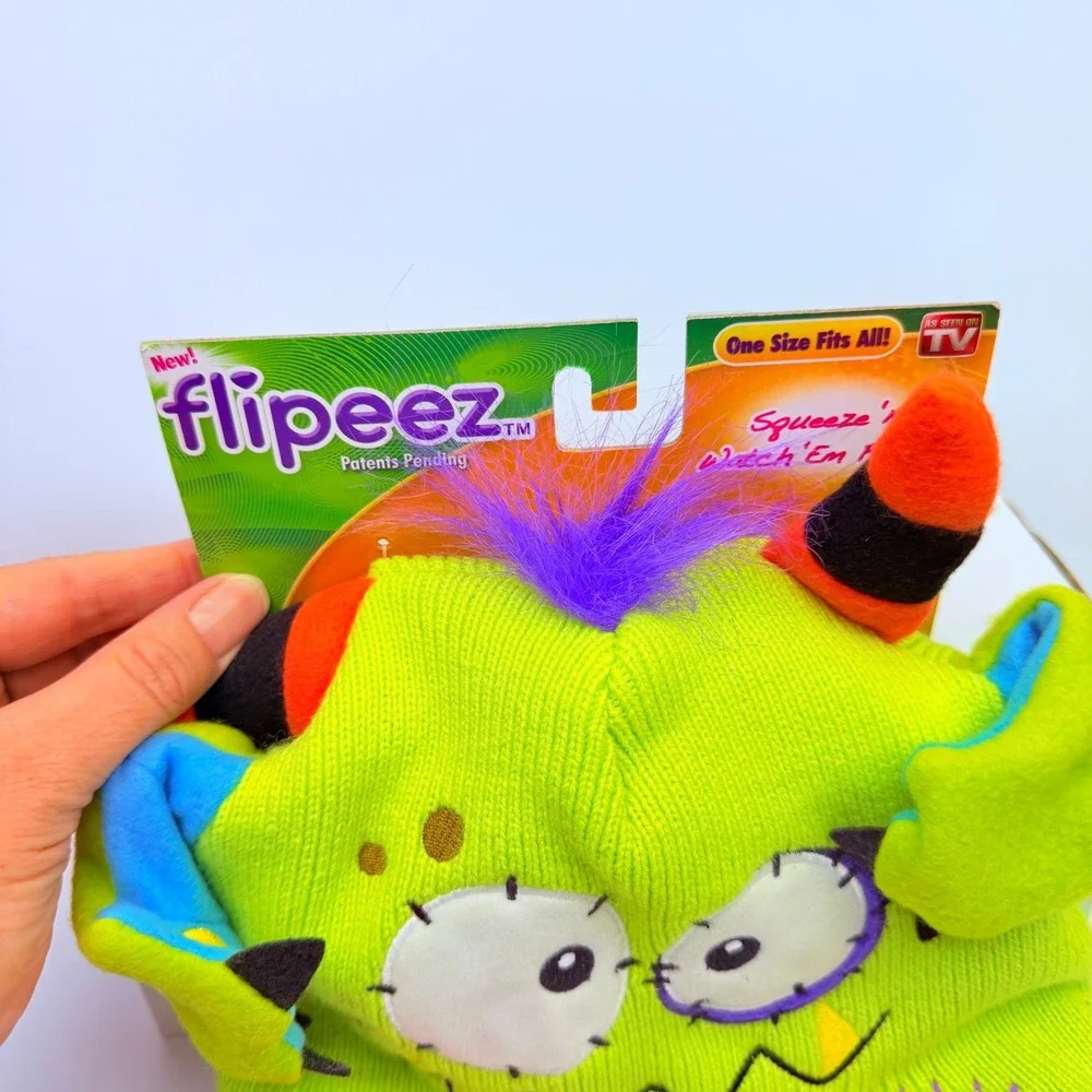 Flipeez Monster Hat Kids OS Lime Green Flapping Ear Beanie Halloween Costume Toy